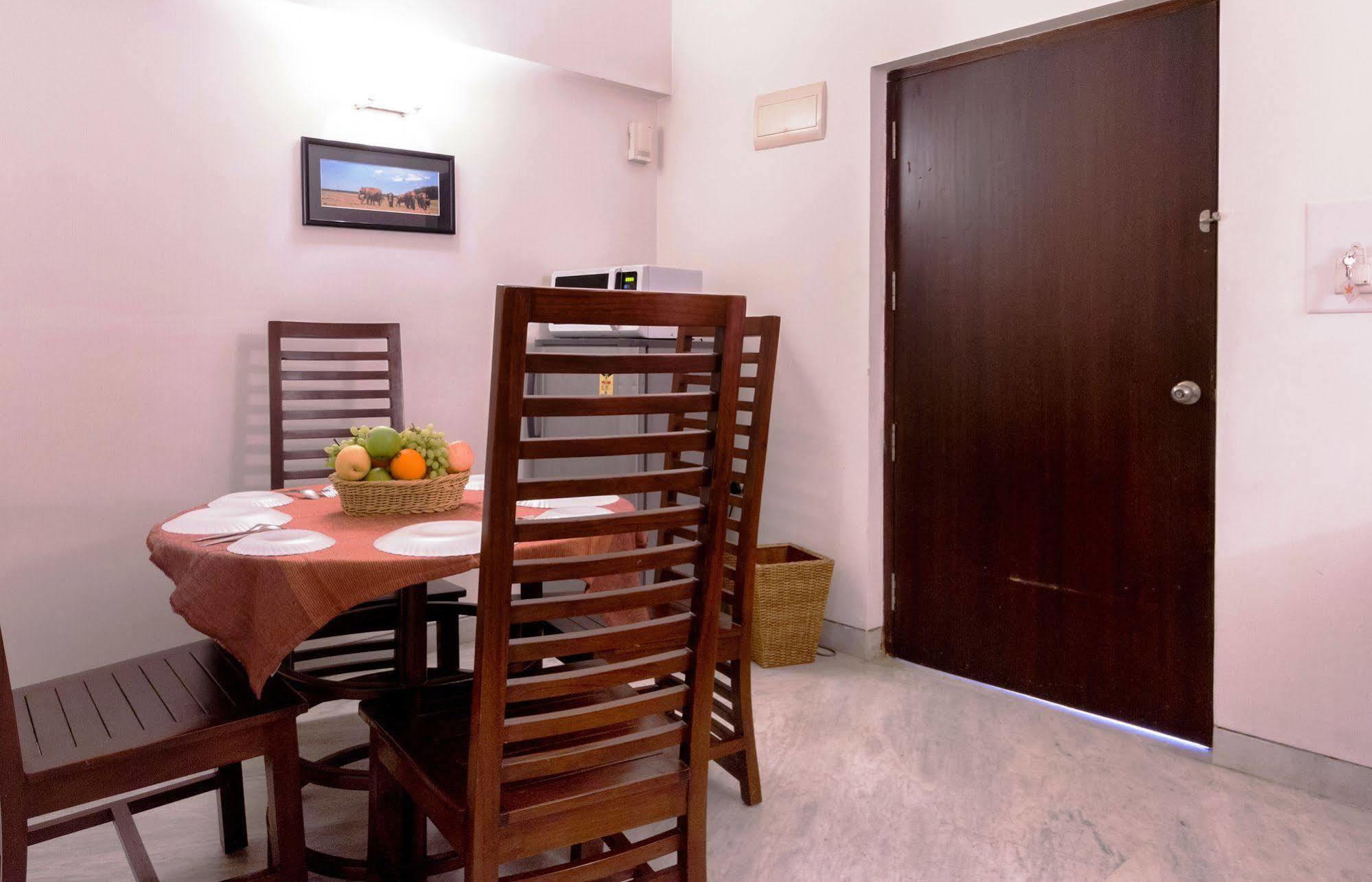 Maple Suites, Serviced Apartments Bangalore Buitenkant foto