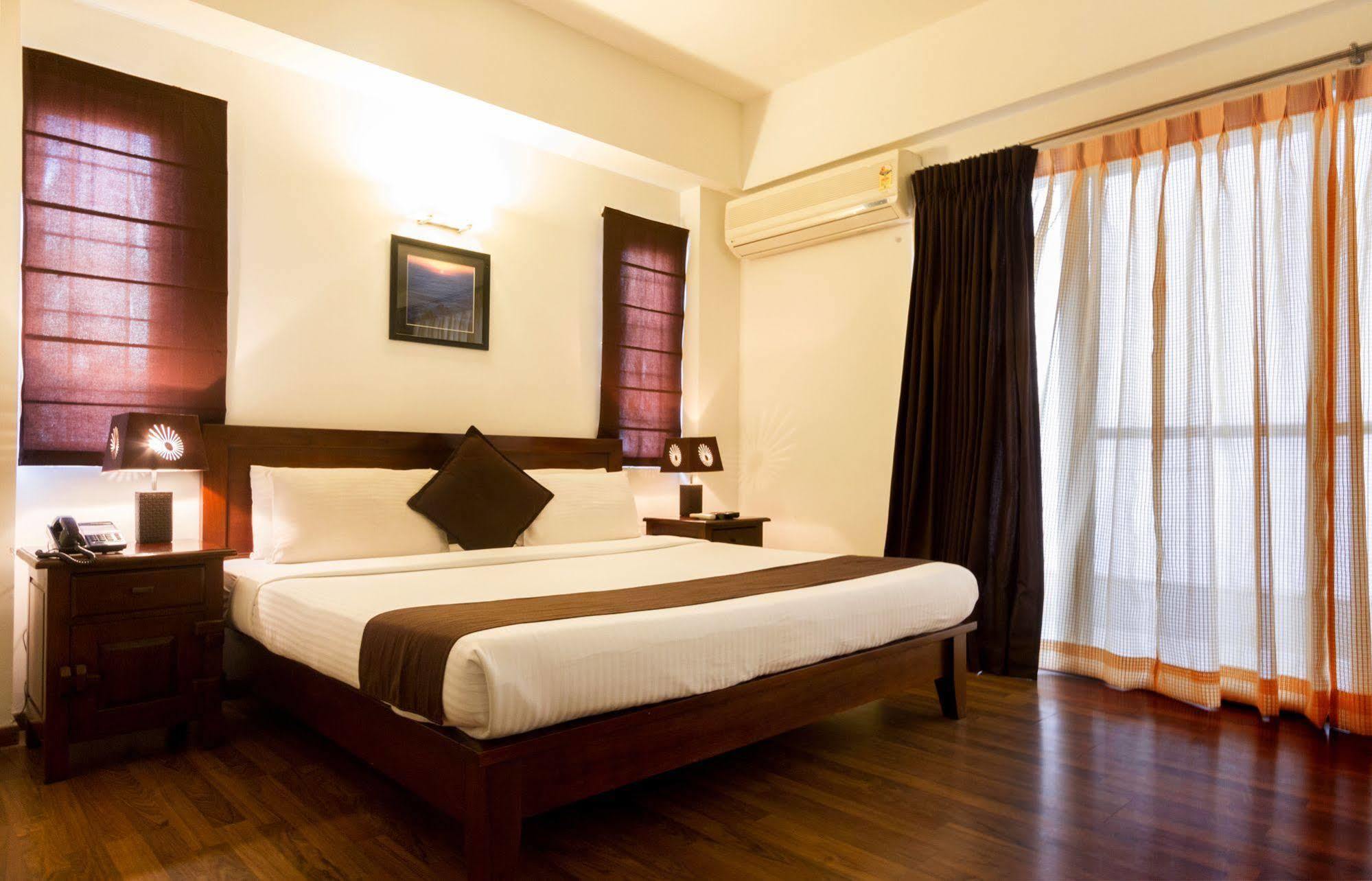 Maple Suites, Serviced Apartments Bangalore Buitenkant foto