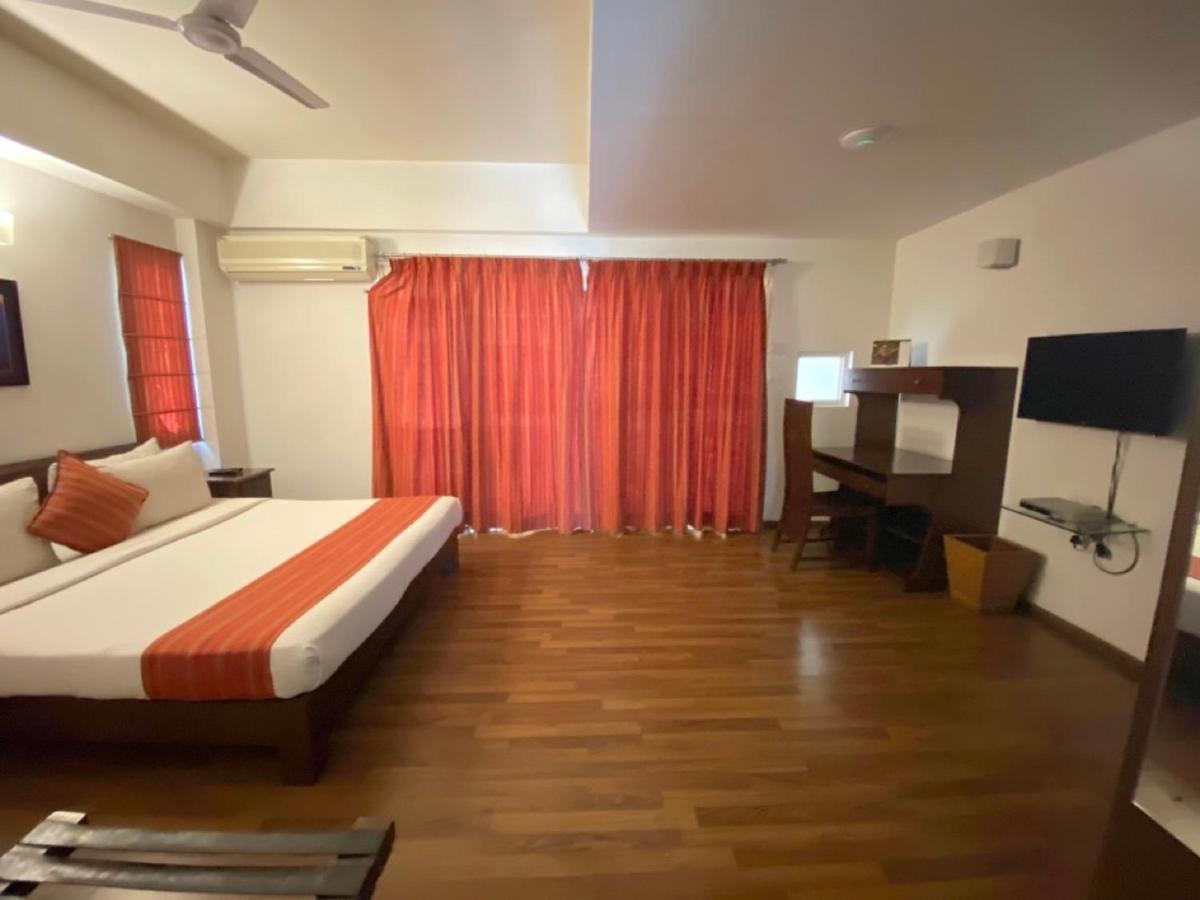 Maple Suites, Serviced Apartments Bangalore Buitenkant foto